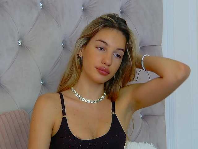 KimmDaviss live cam on BongaCams