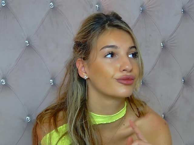 KimmDaviss live cam on BongaCams