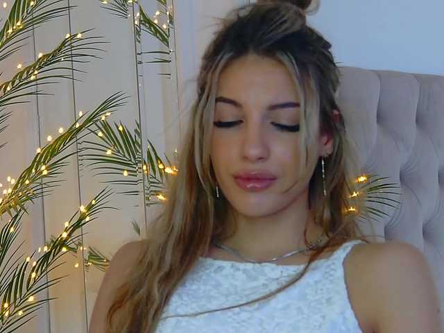 KimmDaviss live cam on BongaCams