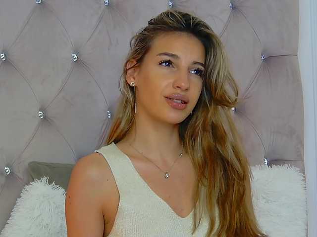 KimmDaviss live cam on BongaCams