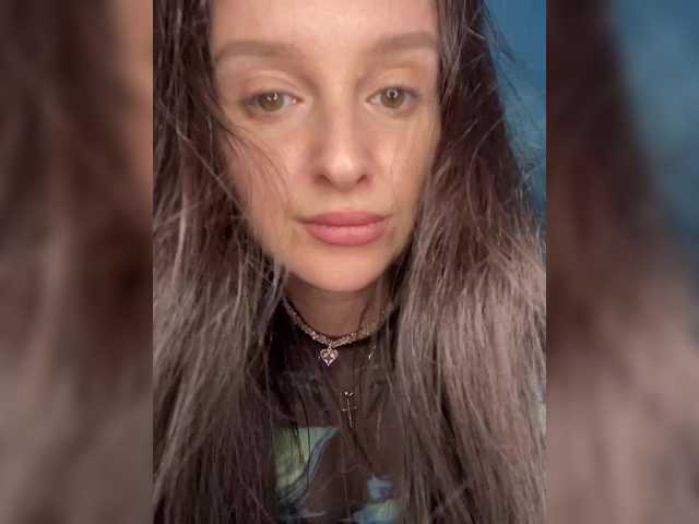 Kriss-me's BongaCams show and profile