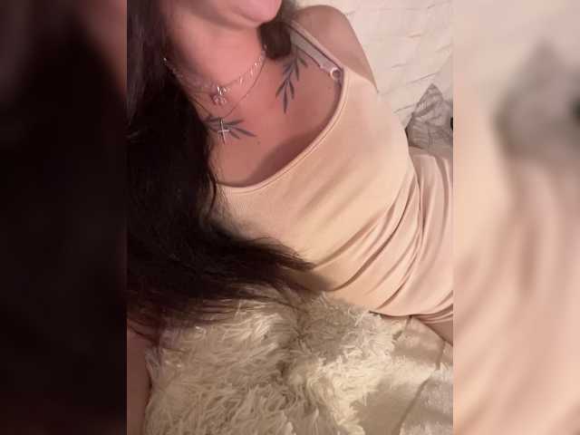Kriss-me live cam on BongaCams