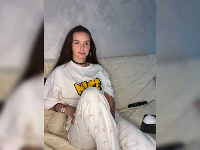 Kriss-me live cam on BongaCams