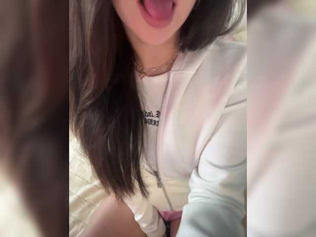 Kriss-me live cam on BongaCams