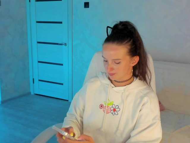 Kriss-me live cam on BongaCams
