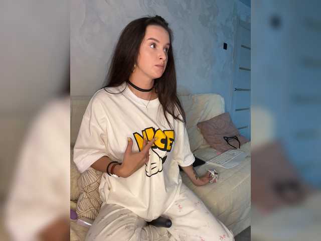 Kriss-me live cam on BongaCams