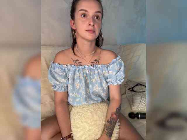 Kriss-me Sex Cam Show