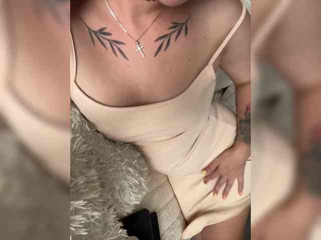 Kriss-me Sex Cam Show