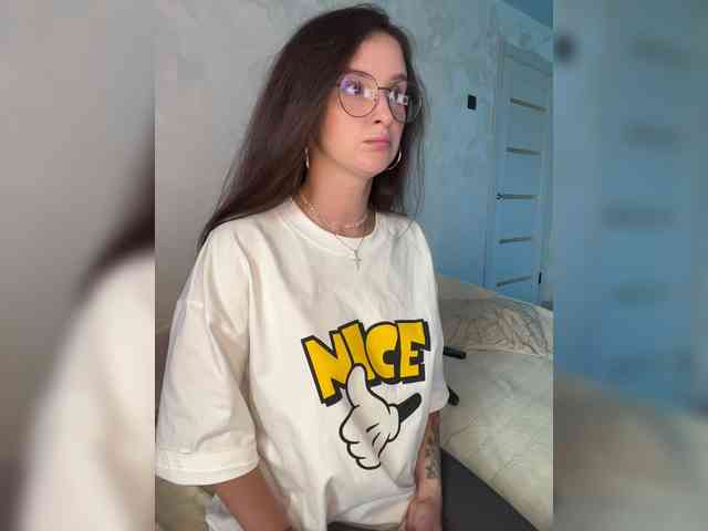 Kriss-me Sex Cam Show