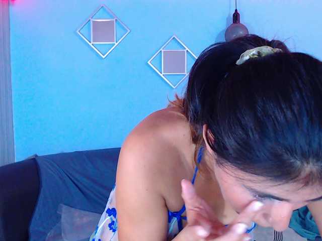 Pleassing-neighbor live cam on BongaCams