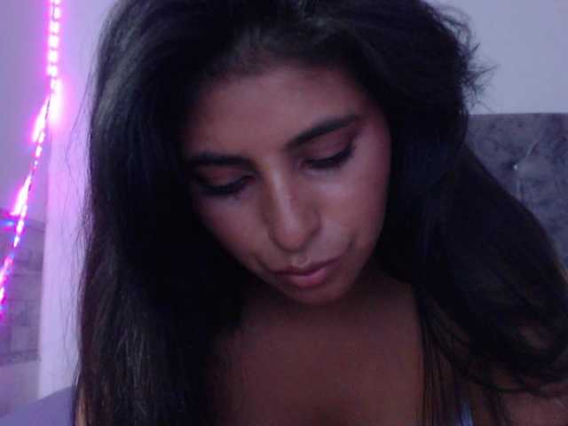 Pleassing-neighbor live cam on BongaCams