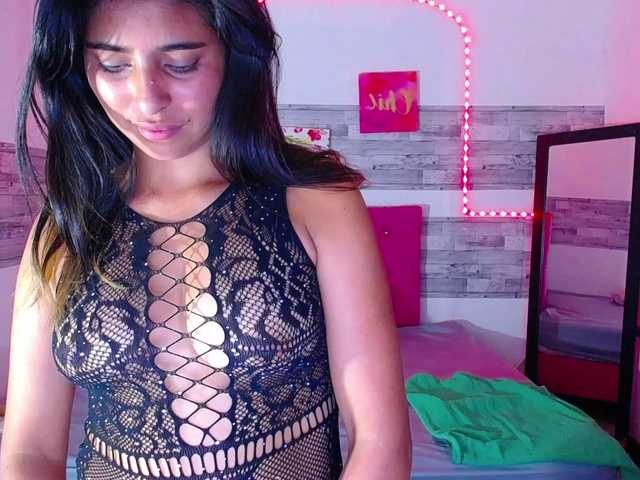Pleassing-neighbor live cam on BongaCams