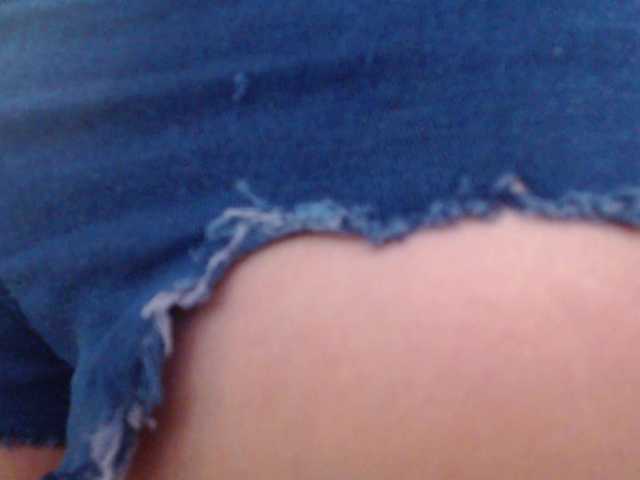 Pleassing-neighbor live cam on BongaCams