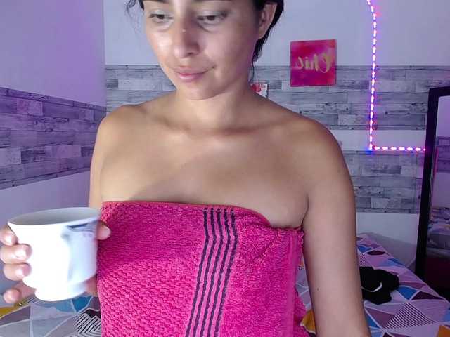 Pleassing-neighbor live webcam show
