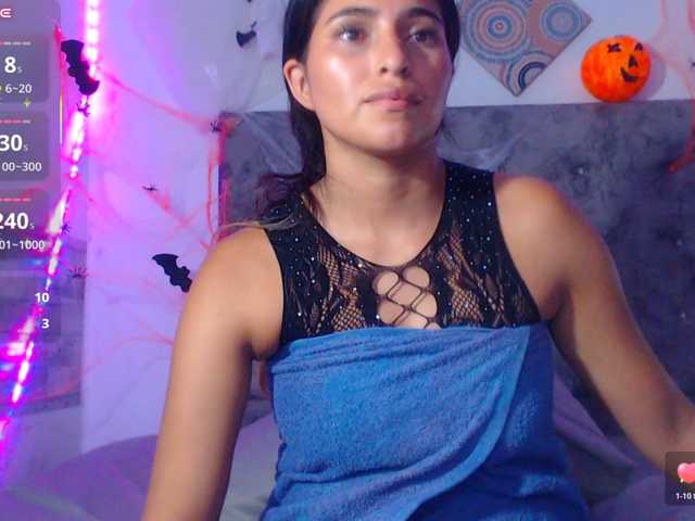 Pleassing-neighbor live cam on BongaCams