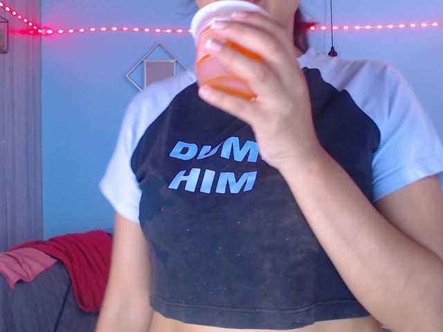 Pleassing-neighbor live cam on BongaCams