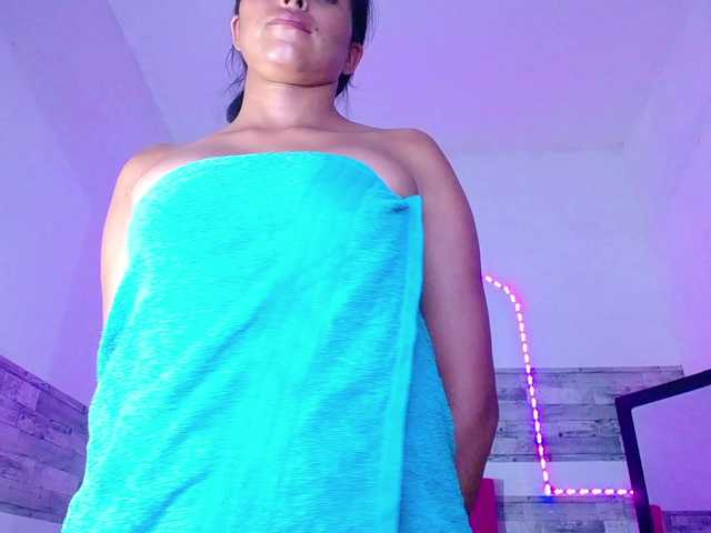 Pleassing-neighbor live cam on BongaCams