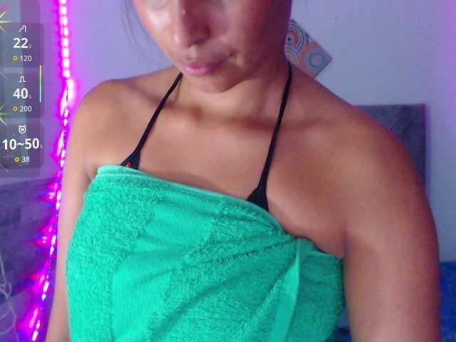 Pleassing-neighbor live cam on BongaCams