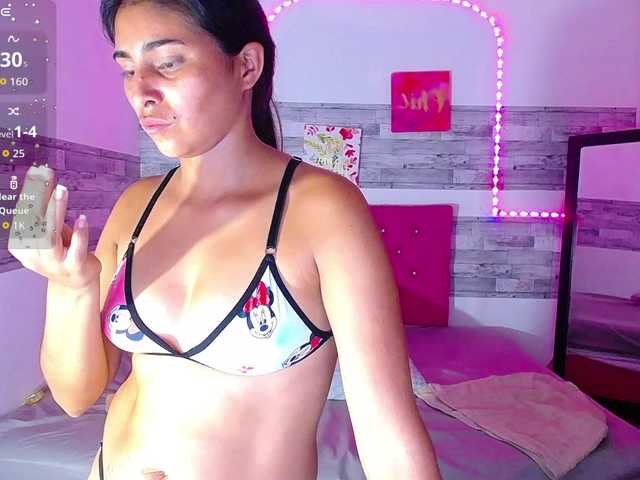 Pleassing-neighbor live webcam show