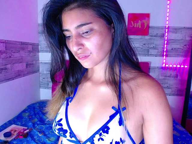 Pleassing-neighbor live cam on BongaCams
