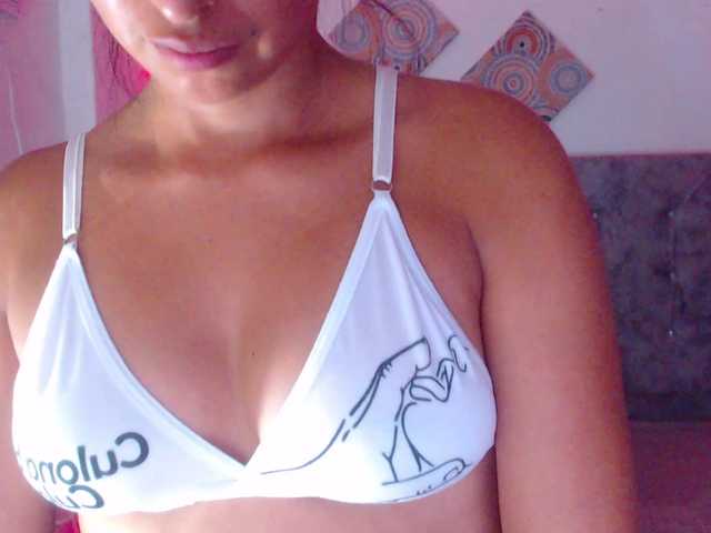 Pleassing-neighbor live cam on BongaCams
