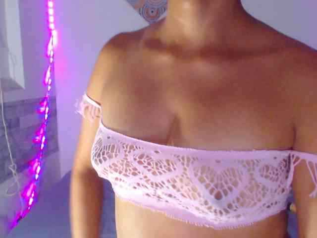 Pleassing-neighbor webcam