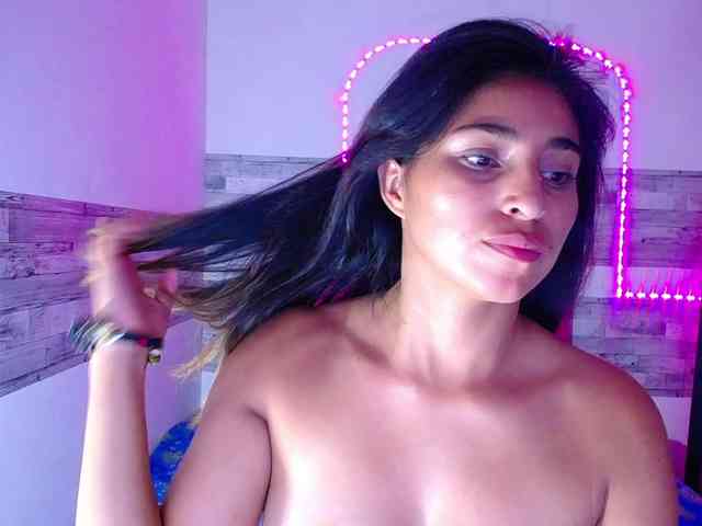 Pleassing-neighbor webcam