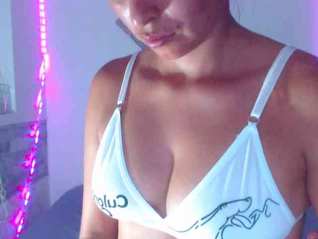Pleassing-neighbor webcam