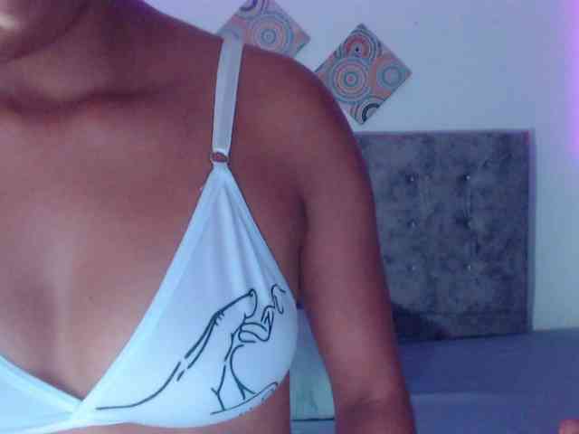 Pleassing-neighbor webcam