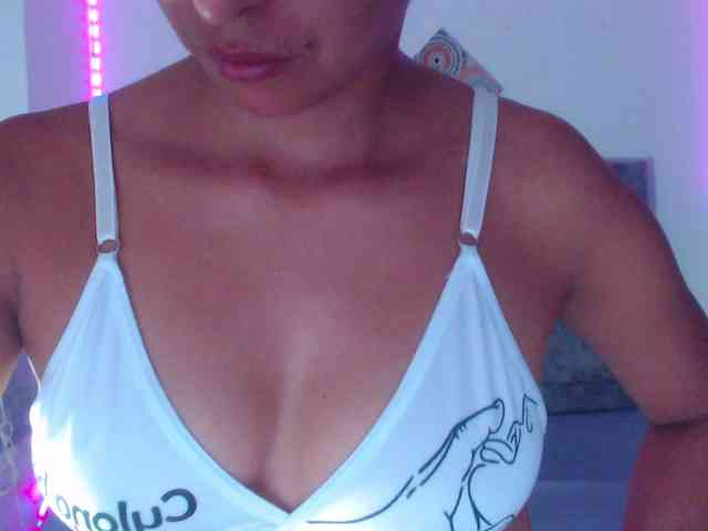 Pleassing-neighbor webcam