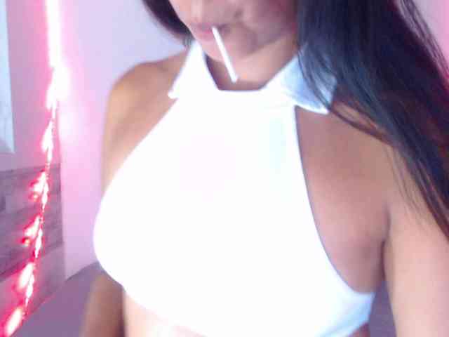 Pleassing-neighbor webcam