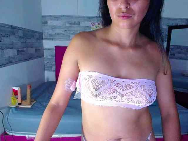 Pleassing-neighbor webcam