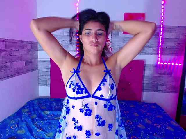 Pleassing-neighbor webcam