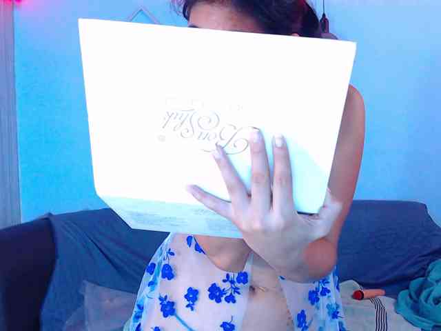 Pleassing-neighbor webcam
