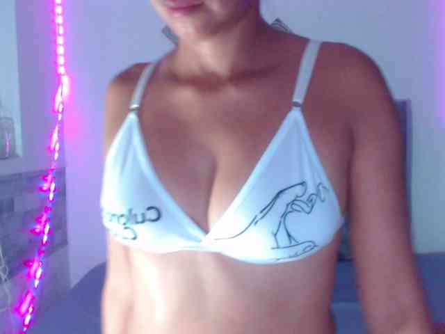 Pleassing-neighbor webcam