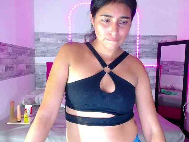 Pleassing-neighbor webcam