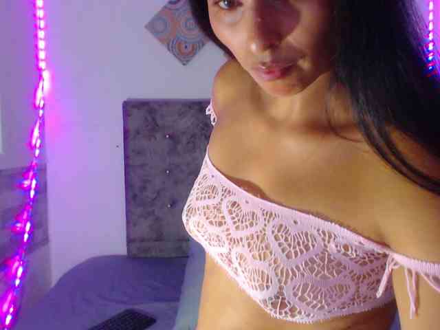 Pleassing-neighbor webcam