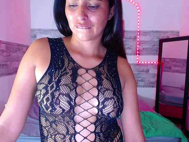 Pleassing-neighbor webcam