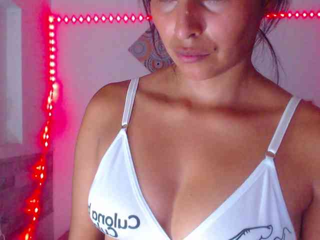 Pleassing-neighbor webcam