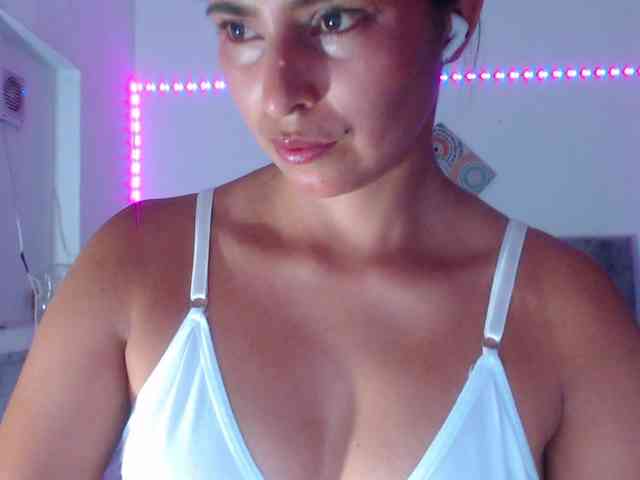 Pleassing-neighbor webcam
