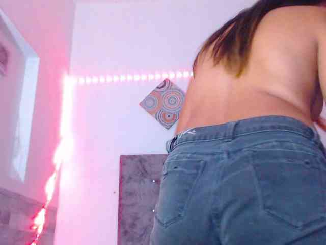 Pleassing-neighbor webcam