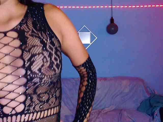 Pleassing-neighbor webcam