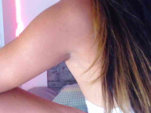 Pleassing-neighbor webcam