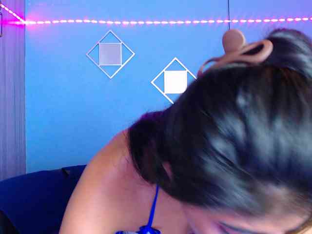 Pleassing-neighbor webcam