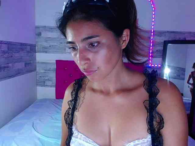 Pleassing-neighbor webcam