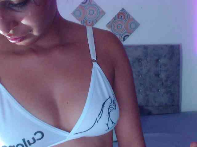 Pleassing-neighbor webcam