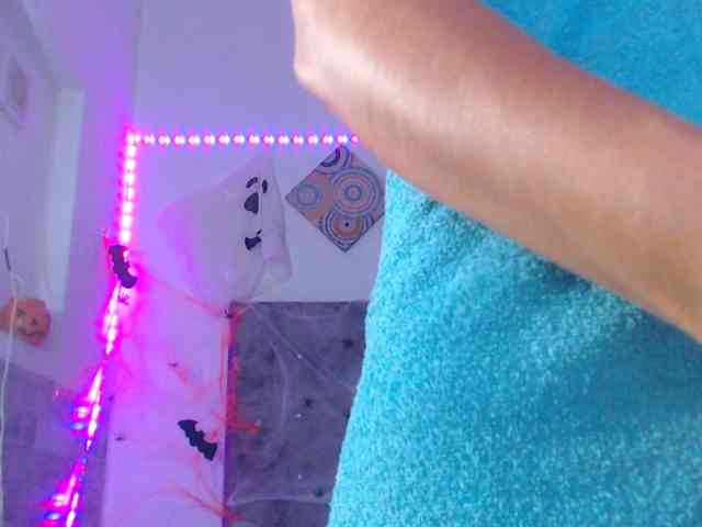 Pleassing-neighbor webcam