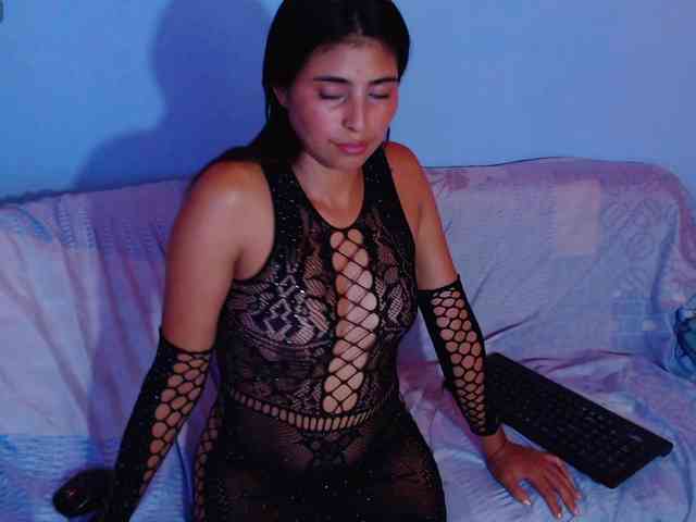 Pleassing-neighbor webcam