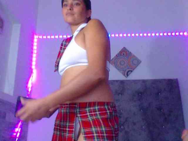 Pleassing-neighbor webcam