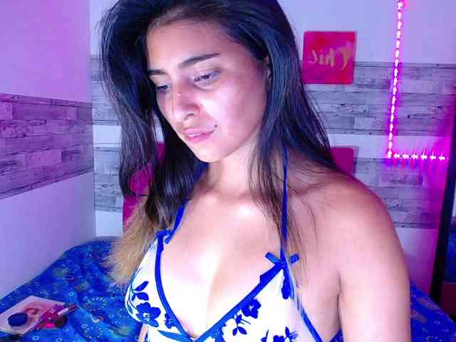Pleassing-neighbor webcam